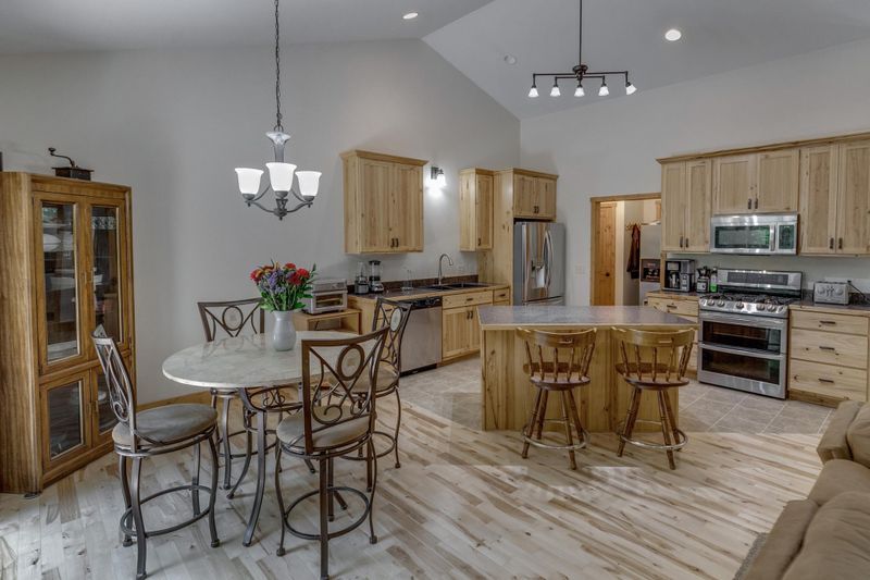 14388 Green Forest Cir, Merrifield, MN 56465