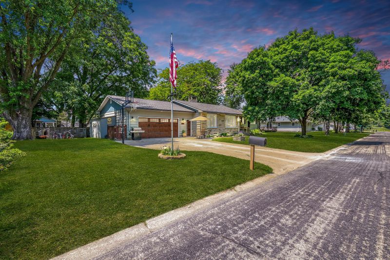 1300 Wellington Ave, Faribault, MN 55021