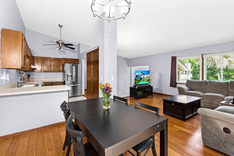 3861 Dolomite Dr, Eagan, MN 55122