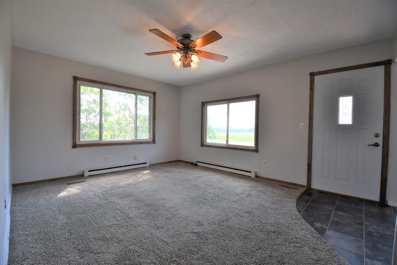 2607 341st Ave NW, Cambridge, MN 55008