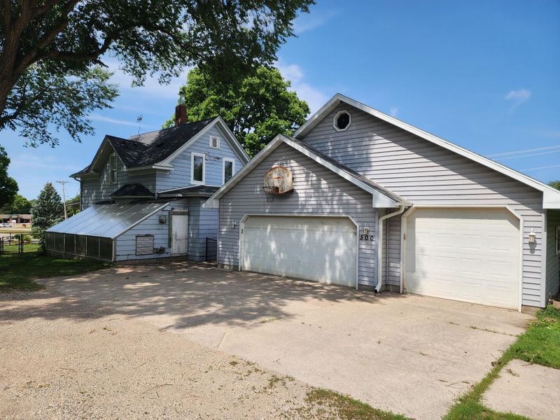 500 Lake Blvd S, Buffalo, MN 55313