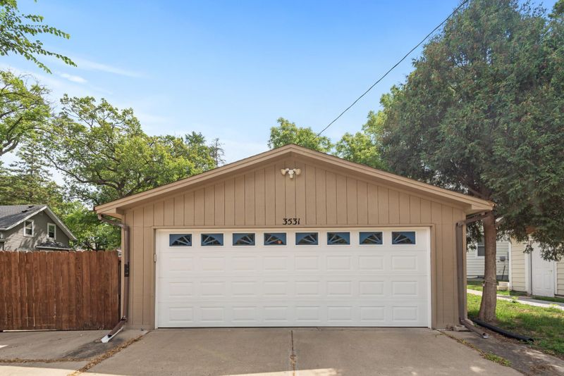 3531 Grimes Ave N, Robbinsdale, MN 55422