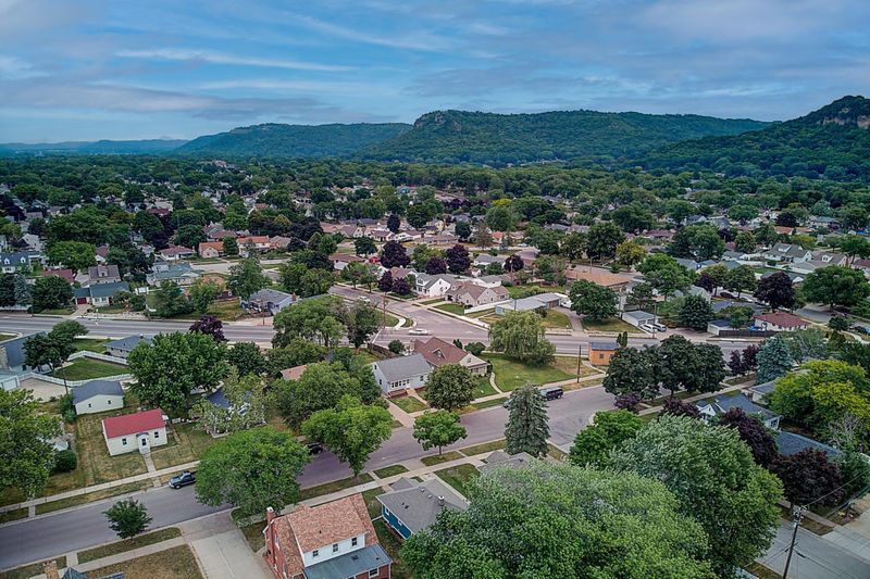 2159 Farnam St, La Crosse, WI 54601