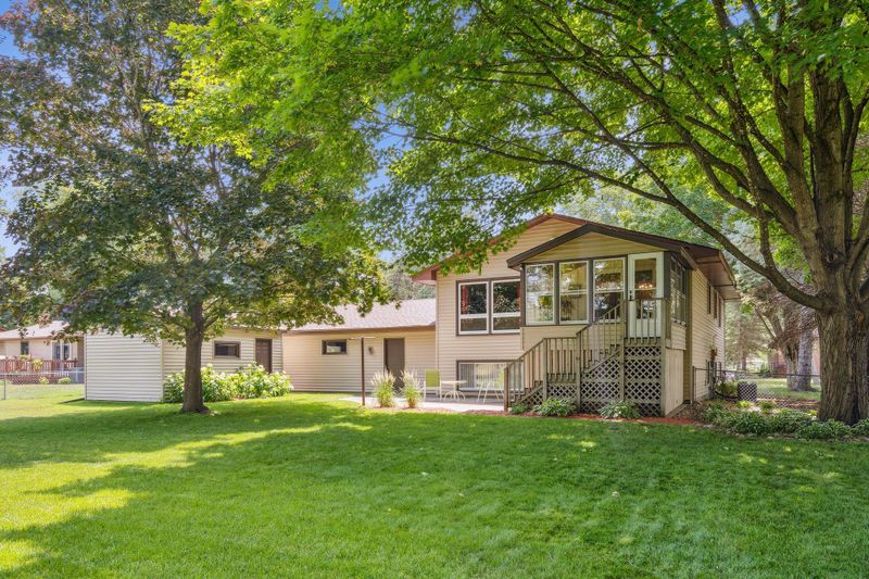 295 Bridge St, Shoreview, MN 55126