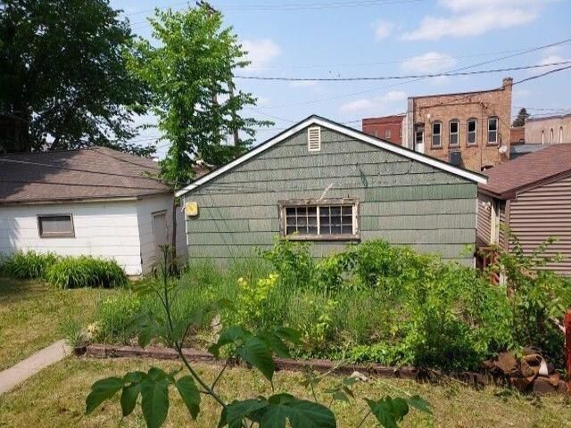121 1st St S, Virginia, MN 55792