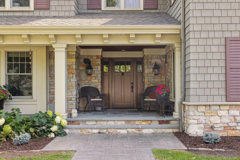 6 Spring Marsh Ln, North Oaks, MN 55127