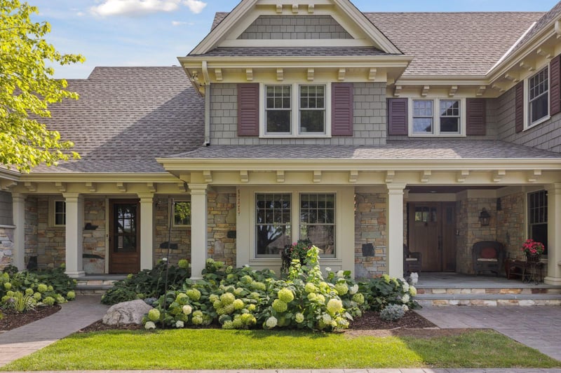 6 Spring Marsh Ln, North Oaks, MN 55127