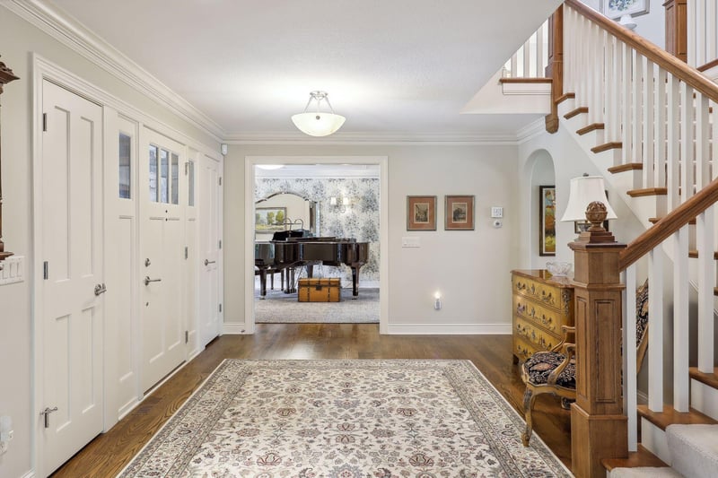 6 Spring Marsh Ln, North Oaks, MN 55127