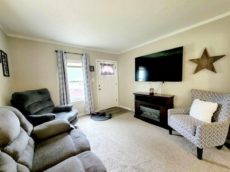 1839 Ivy Ave E, Saint Paul, MN 55119