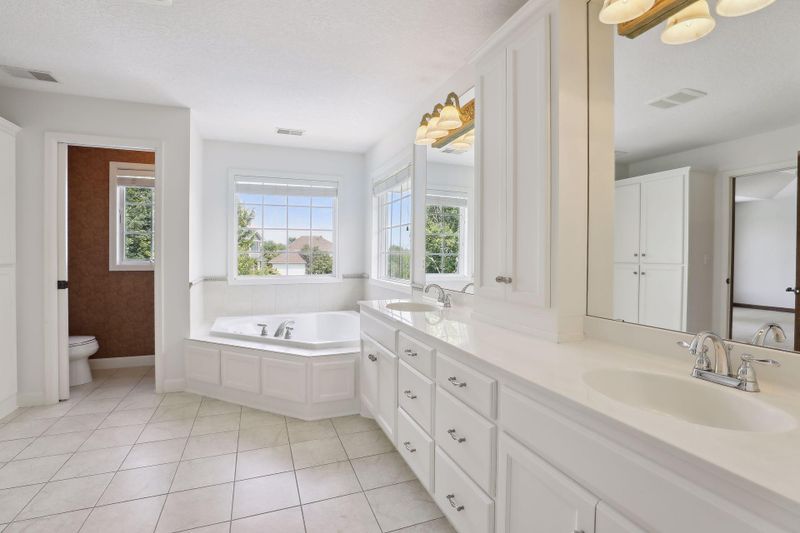 320 Lythrum Ln, Hamel, MN 55340