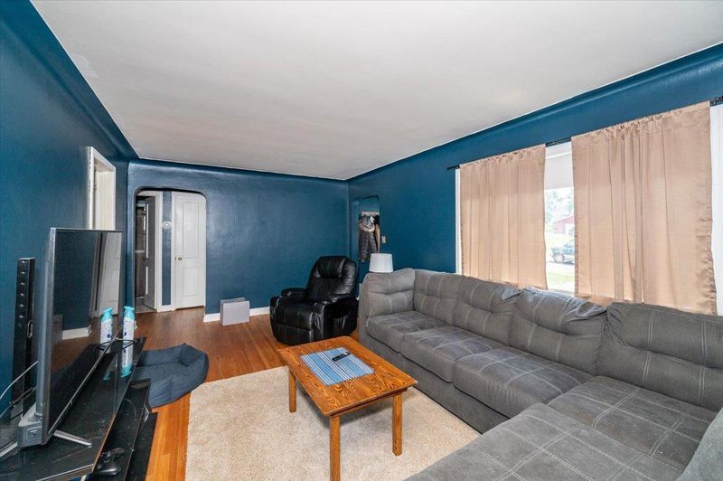 21 W Winona St, Duluth, MN 55803