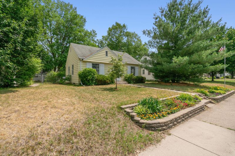 4550 Vincent Ave N, Minneapolis, MN 55412