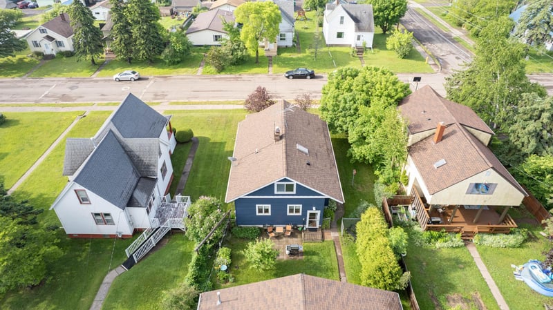 425 9th Ave, Two Harbors, MN 55616