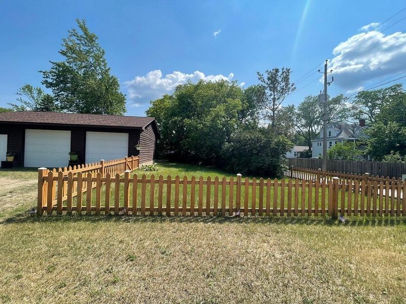 619 Park Ave N, Park Rapids, MN 56470