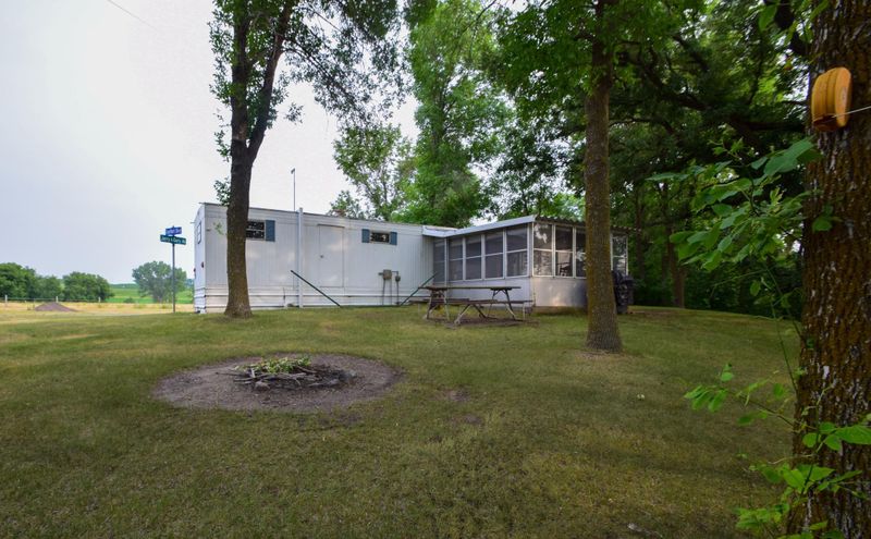 18185 Dawnhaven Rd, Richmond, MN 56368
