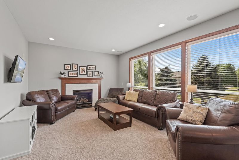2422 Mathias Rd, Shakopee, MN 55379