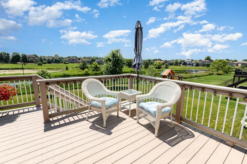 704 11th St NE, New Prague, MN 56071