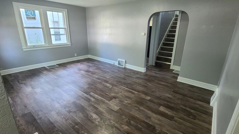 509 9th St NW, Austin, MN 55912