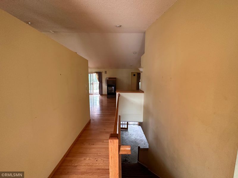 1615 Maple Manors Rd, Mound, MN 55364