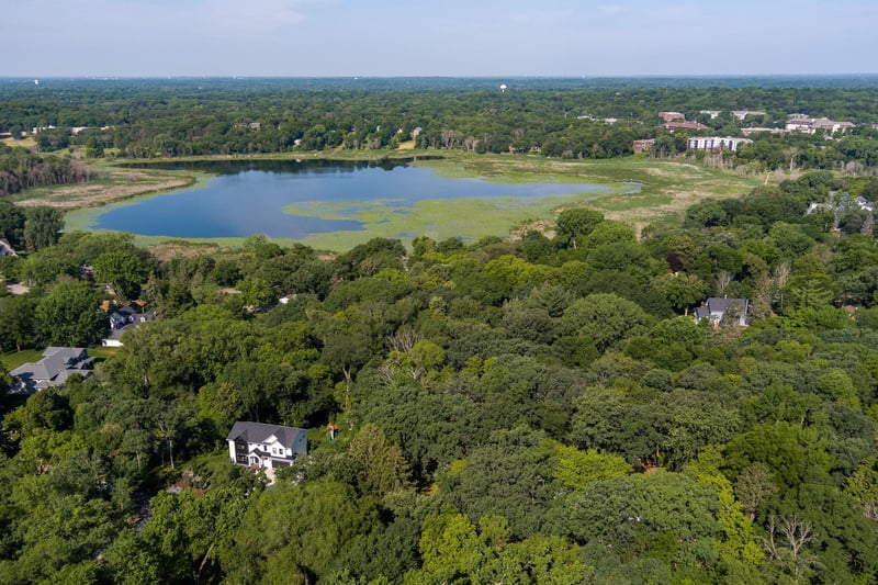 5524 Glenavon Ave, Minnetonka, MN 55345