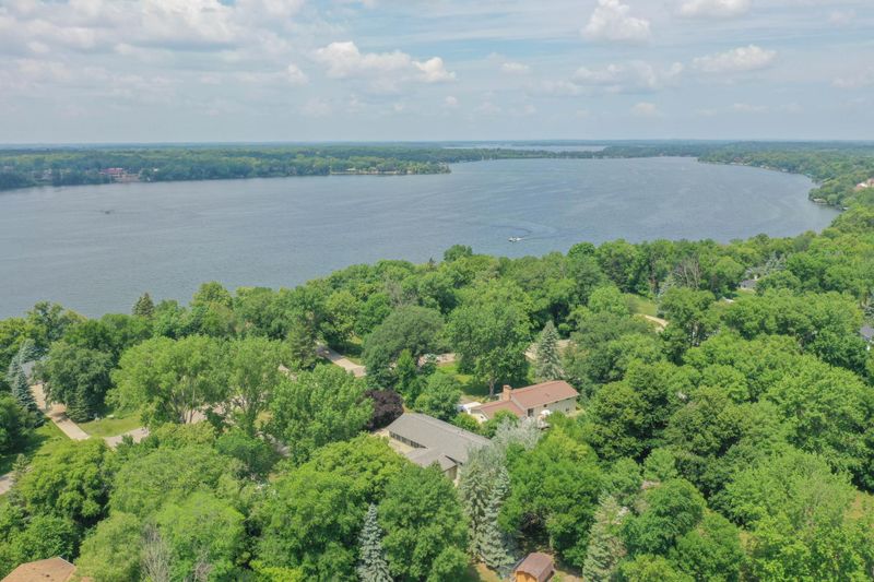 307 E Lake Geneva Rd NE, Alexandria, MN 56308
