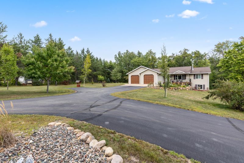 20430 Whitetail Dr, Brainerd, MN 56401