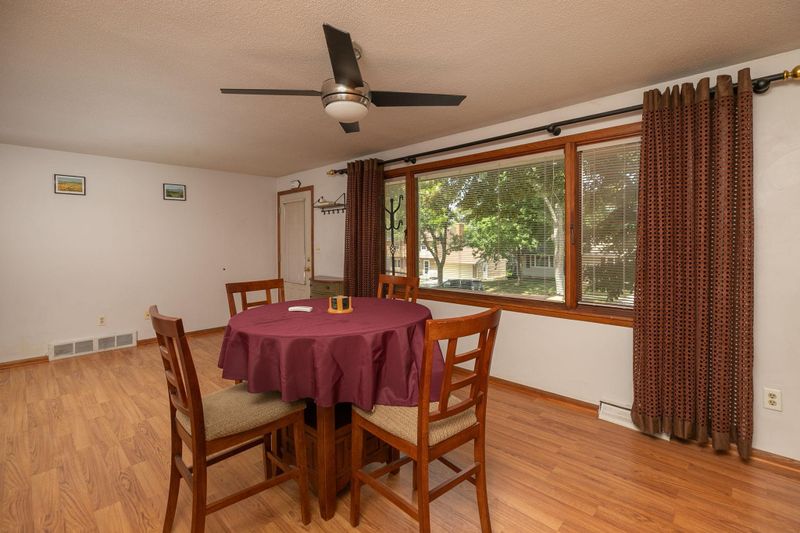 602 22nd St NE, Rochester, MN 55906
