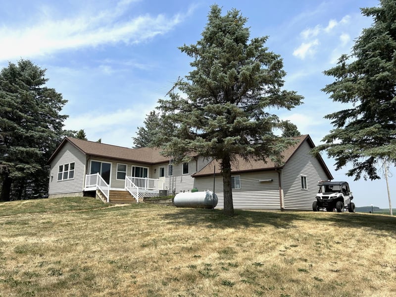 29059 County Road 25, Elgin, MN 55932