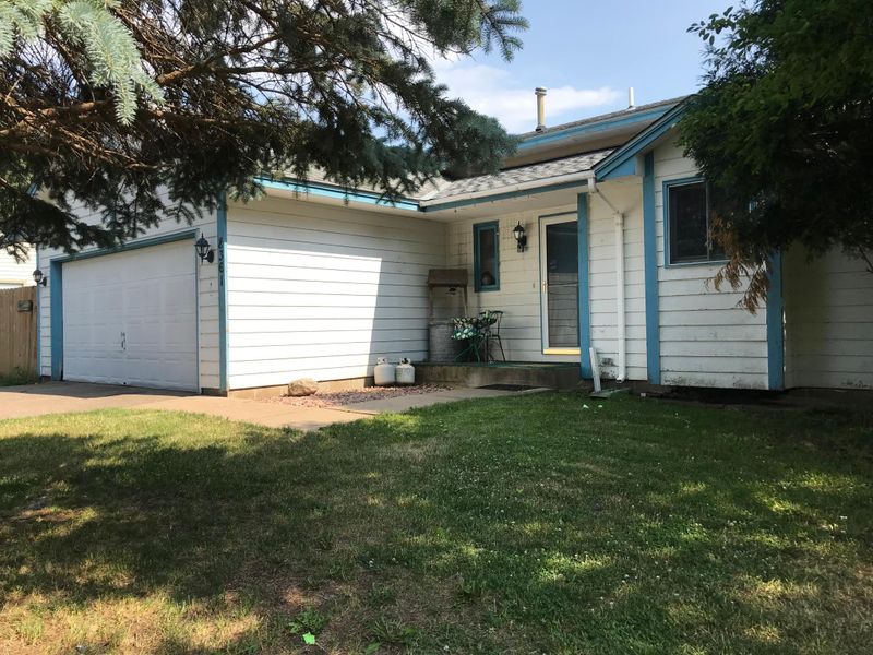 8361 66th St S, Cottage Grove, MN 55016