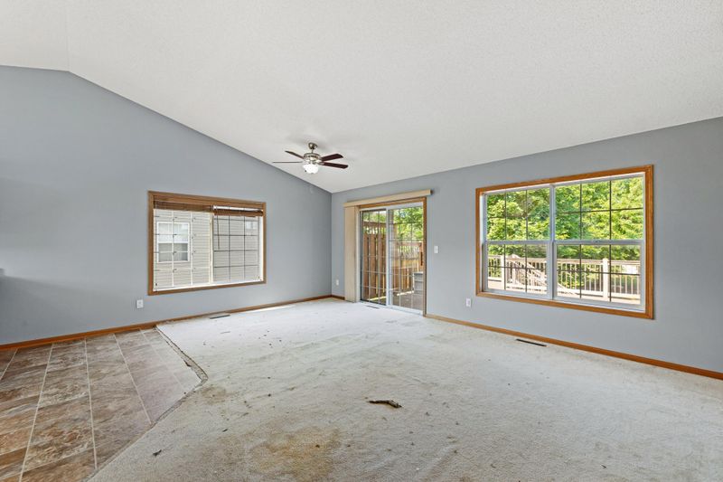 936 S Walnut St, Belle Plaine, MN 56011