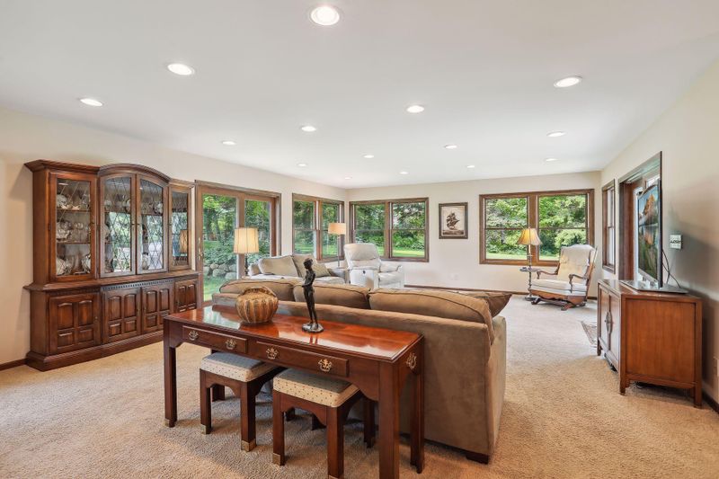 11520 Oakvale Rd N, Minnetonka, MN 55305