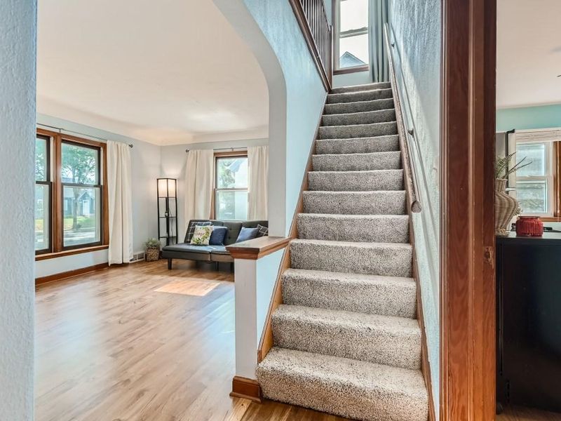 1751 Arlington Ave E, Saint Paul, MN 55106