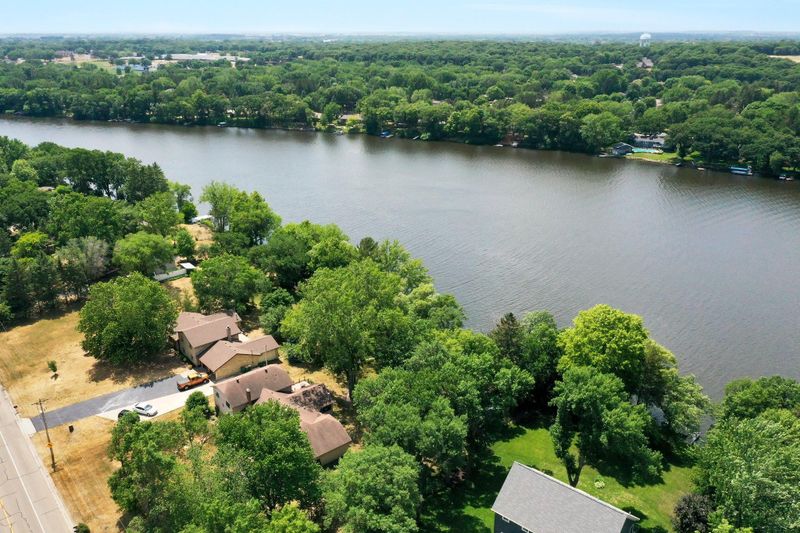 4825 NE River Rd, Sauk Rapids, MN 56379