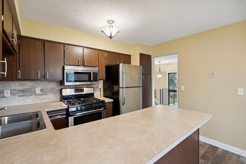 12272 Drake St NW, Coon Rapids, MN 55448