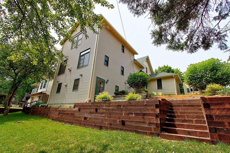 933 College Ave, Red Wing, MN 55066
