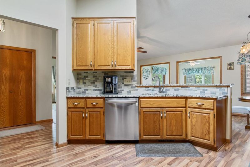 9125 Windsor Ter, Brooklyn Park, MN 55443