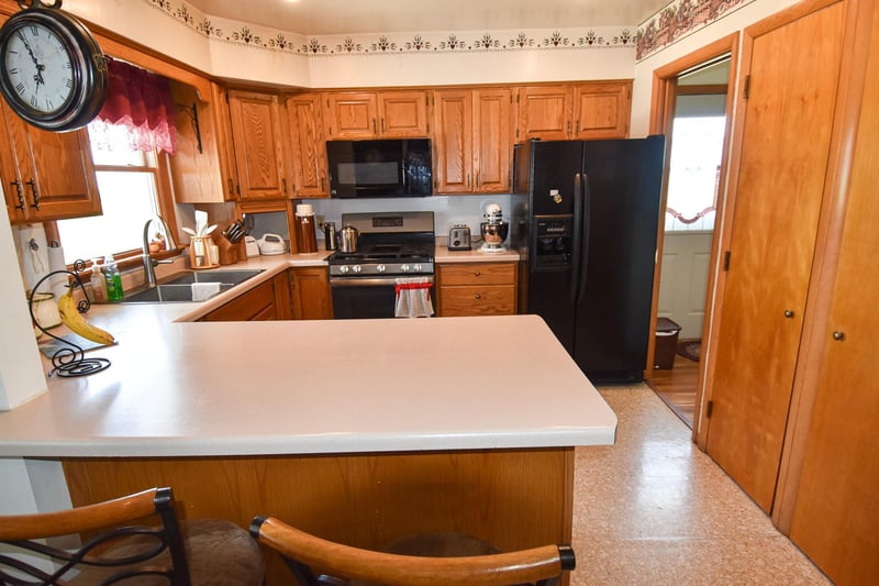 21654 340th Ave NW, Warren, MN 56762