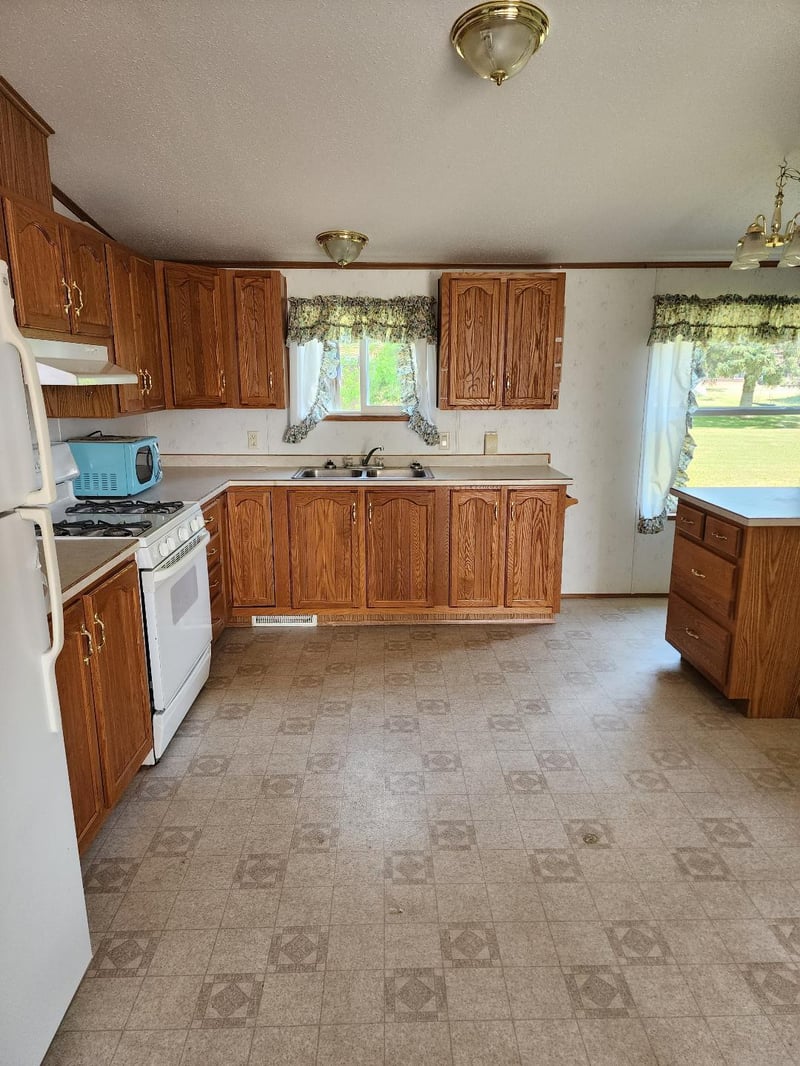 103 Ashland Ave E, Almena, WI 54805