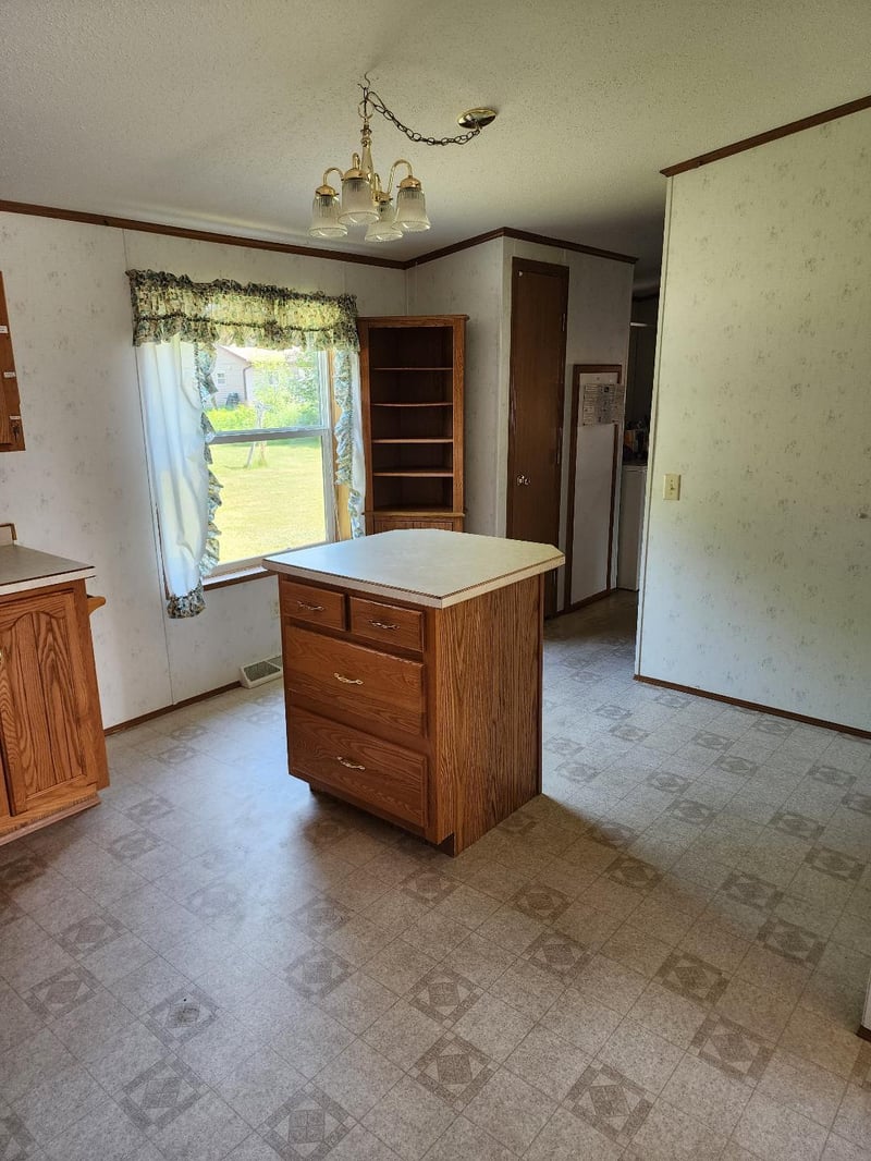 103 Ashland Ave E, Almena, WI 54805