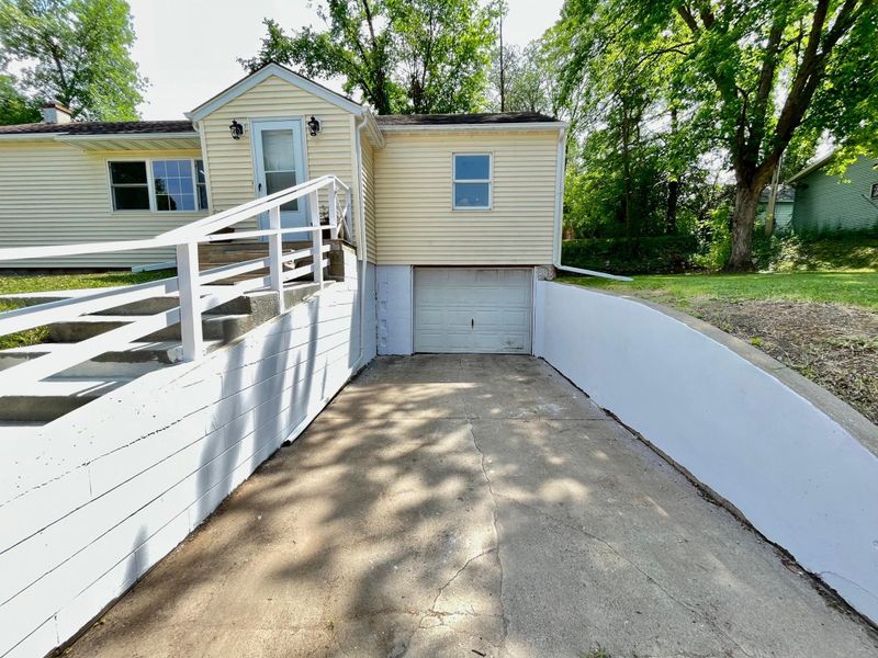 101 W Beech Ave, Fergus Falls, MN 56537