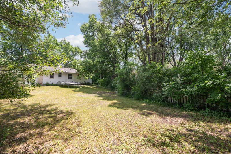 930 E Old Shakopee Rd, Bloomington, MN 55420
