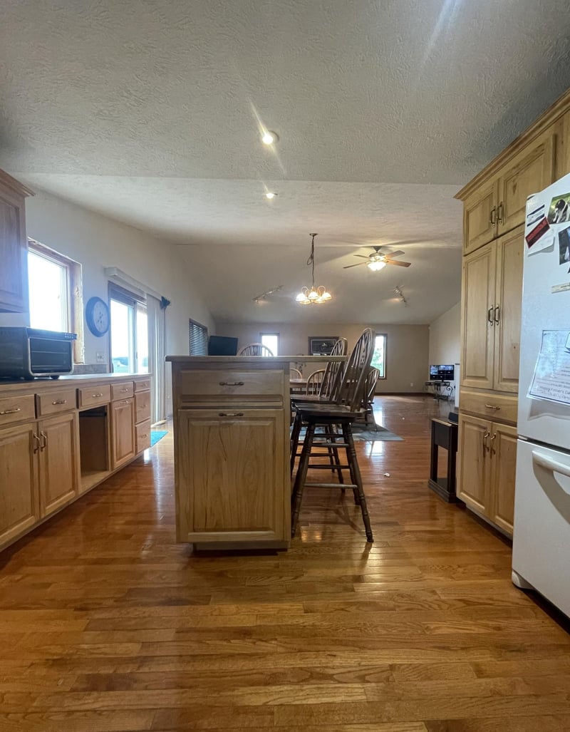 1103 70th Ave, Sherburn, MN 56171