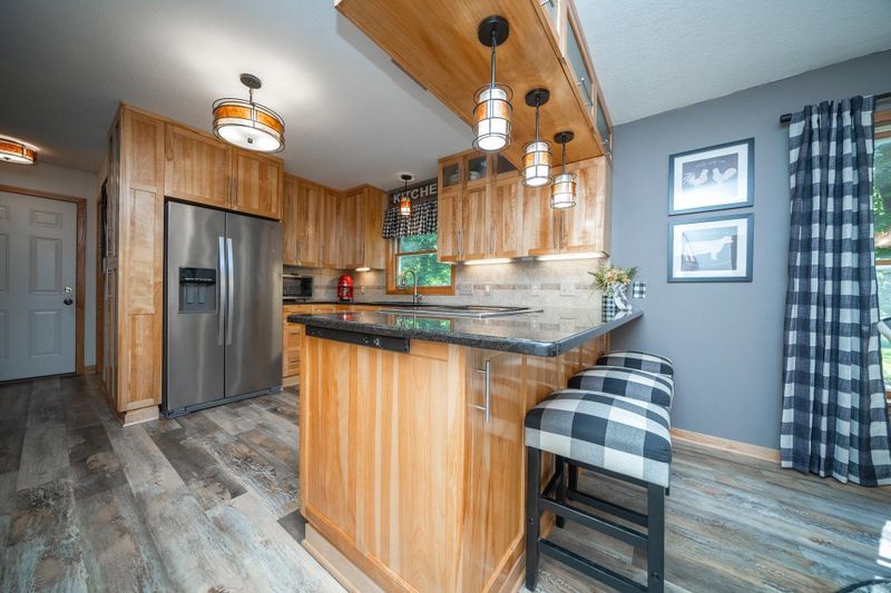 405 Pleasant Ave N, Annandale, MN 55302