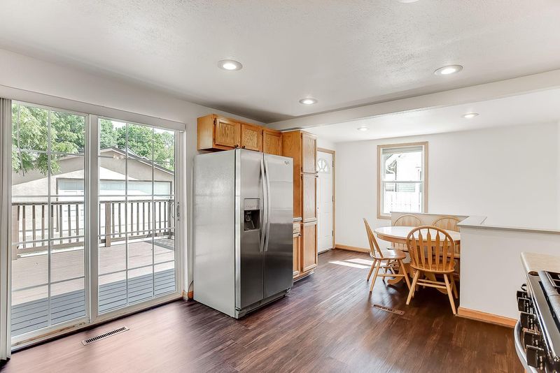 2423 13th Ave E, North Saint Paul, MN 55109