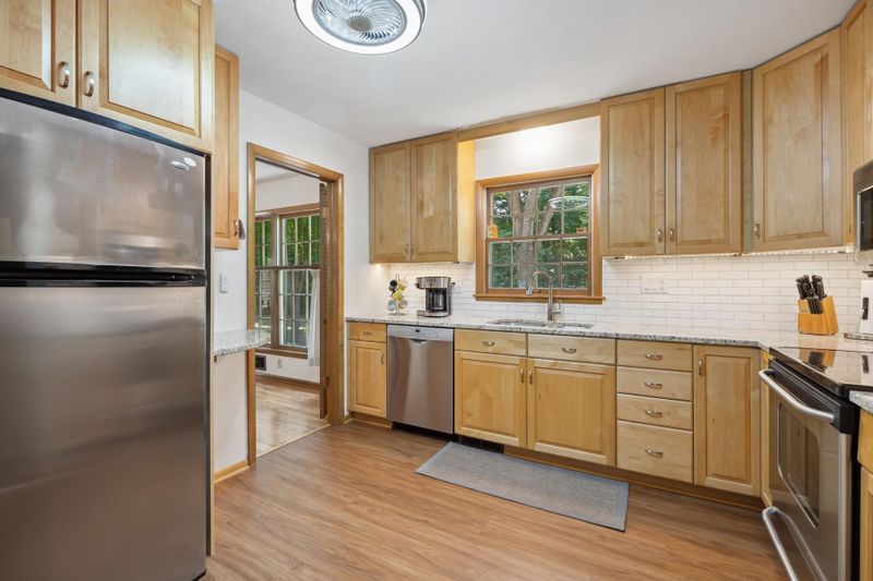 2725 Morningside Rd, Long Lake, MN 55356