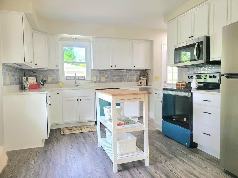 9140 Queen Ave S, Bloomington, MN 55431