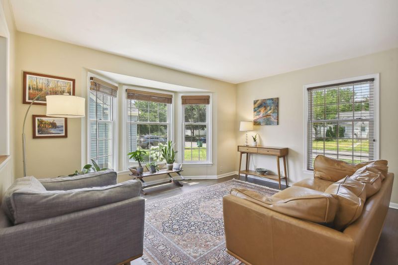 2937 Zarthan Ave S, Saint Louis Park, MN 55416