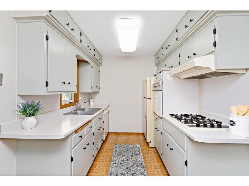 2606 NW Carlson Dr NW, Champlin, MN 55433
