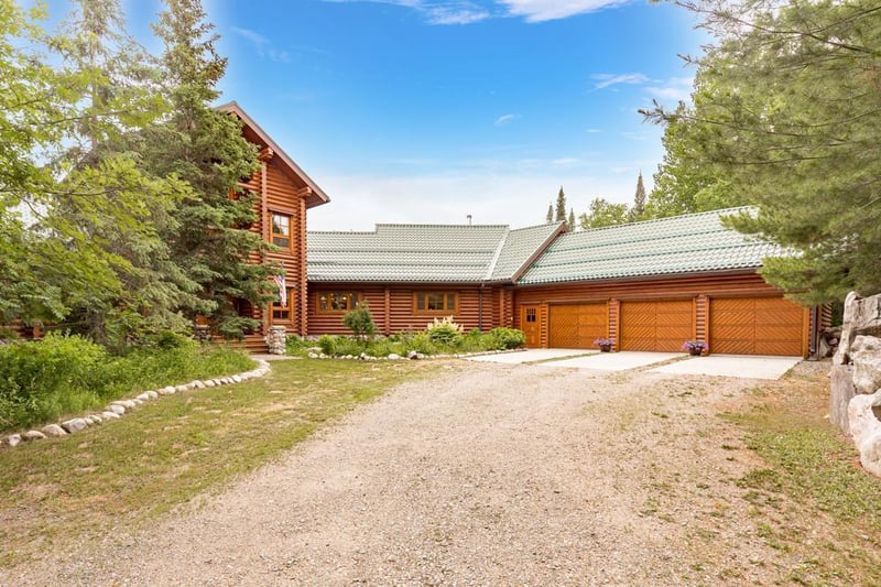 2801 Mikes Ln, Orr, MN 55771