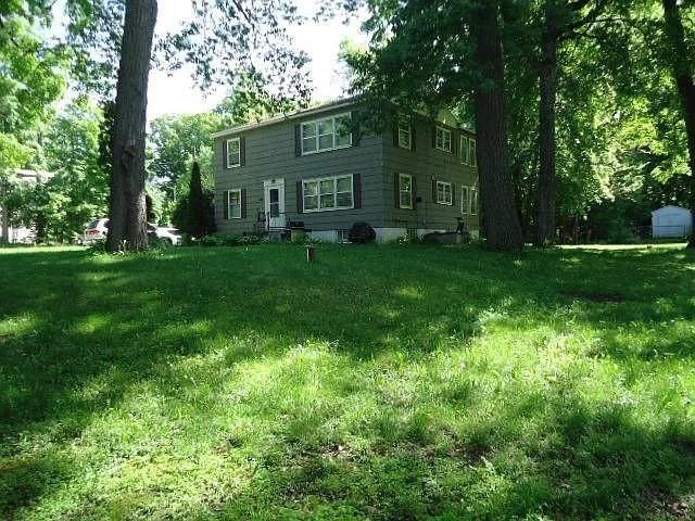 21165 Forest Dr, Excelsior, MN 55331